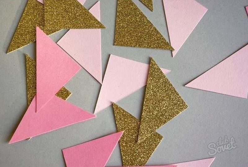 Hvis trekanter er laget av farget papir, vil de komme ut lysere og det vil være mer moro å jobbe